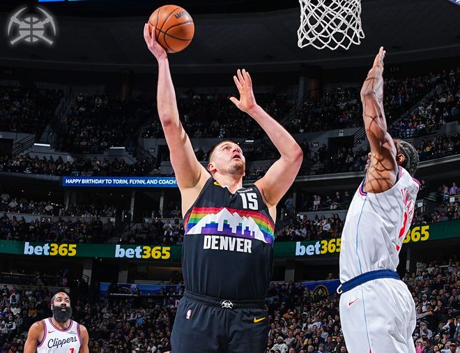 16次罚球，17次罚球，23次罚球！你确实很强，但这么打难赢得尊重