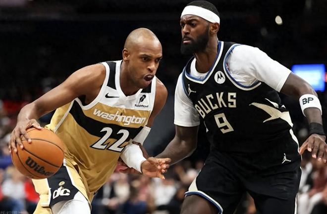 奇才垫底却赢了雄鹿，字母哥沉默离场，