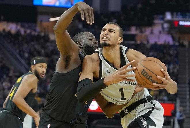 另类内线PK！文班26+9力压追梦准三双 率马刺6连胜联盟现存最长