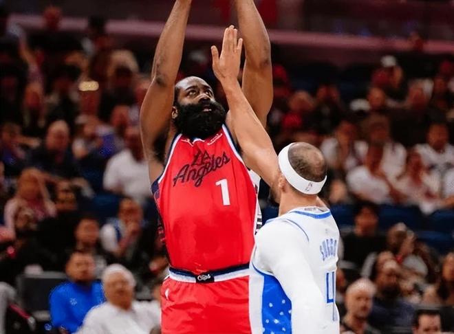 快船惨败魔术！仅靠哈登死顶，祖巴茨太软，博格丹+二老又崩了！