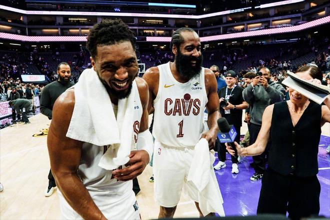 末节15分救主，哈登首秀开门红！5大理由无缝融入骑士剑指总冠军