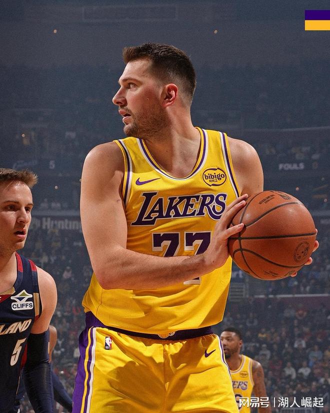 又见湖三崩！勒布朗11分5助攻湖人不敌骑士，东契奇29分5板6助