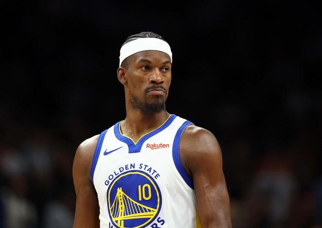 勇士连胜三场！巴特勒赛前退赛引担忧，科尔回应：突发个人事务