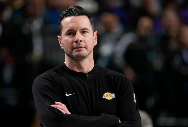 雷迪克：詹东里三核心一起只打10场球，我对目前战绩感到满意