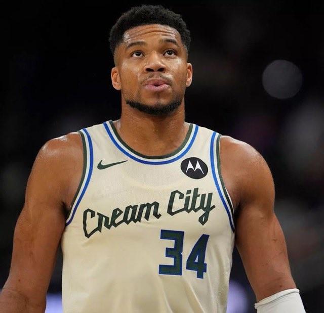 两大买家退场，美媒：尼克斯和公牛无意参加字母哥争夺战