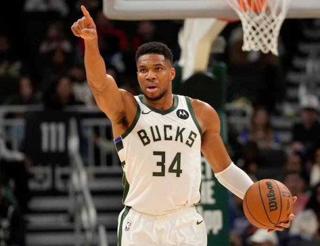 交易失败？多支球队建议雄鹿在夏天交易字母哥，会有更多球队竞争