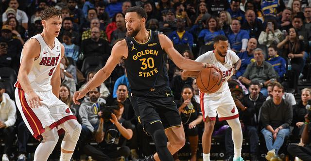 库里19+11巴特勒17分伤退 勇士轻取热火四连胜