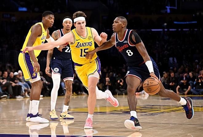 得分能力不足的问题充分暴露了，快船还应该让他继续担任先发吗？