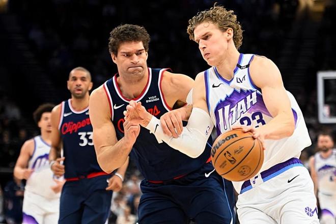 攻防两端都被快船打爆了！爵士锋线大将可能就是个数据刷子？