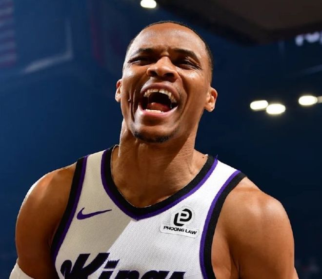 获得重新签约机会！国王队终于认可，威少爷再接再厉