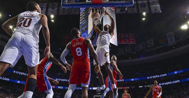 泰森新高39分莫布利扣篮准绝杀 骑士客场险胜76人