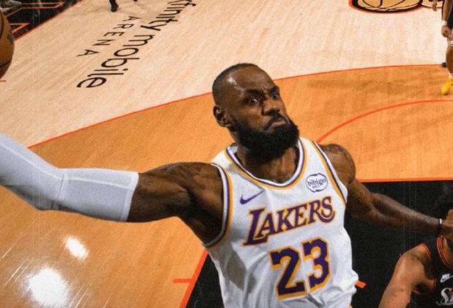 轰29分7板6助！詹姆斯梦回巅峰，湖人击溃76人！一战认清7个事实