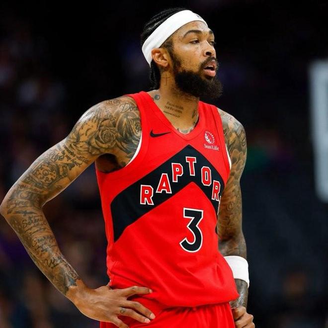 自加buff？猛龙自英格拉姆摔水瓶遭罚款后豪取九连胜