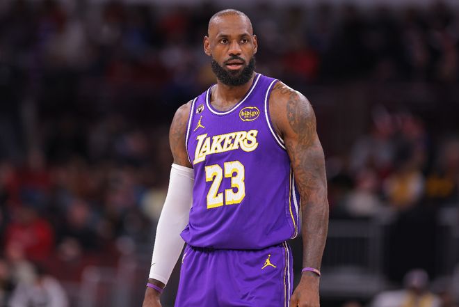 詹姆斯谈湖人现状：我们会越来越好！缺少里夫斯很难看出真正实力