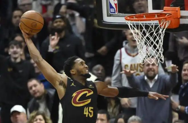 狂轰15连胜！骑士三杀奇才，哈登6失误，奇兵9记三分创NBA第2神迹