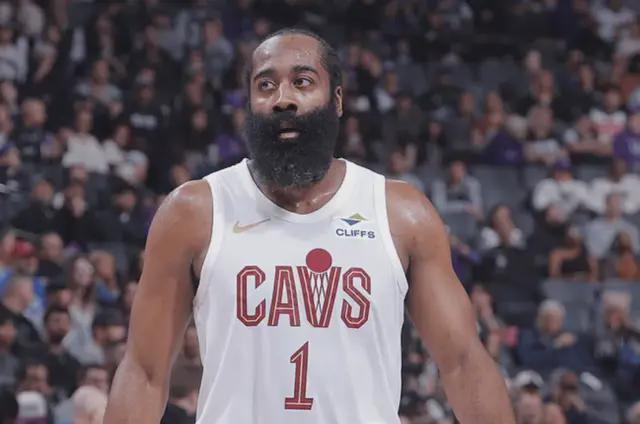 首秀轰23+8！我永远相信哈登，米切尔赛后明牌，阿伦也说出优点