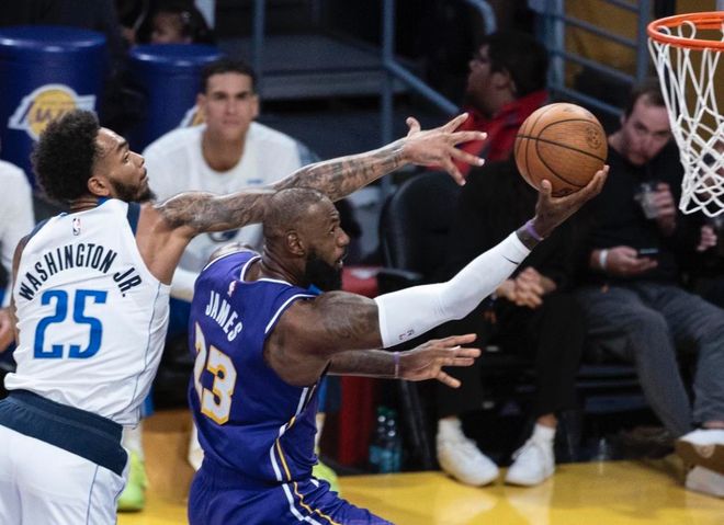 詹姆斯：湖人有戏！我能打硬仗！球队阵容互补！