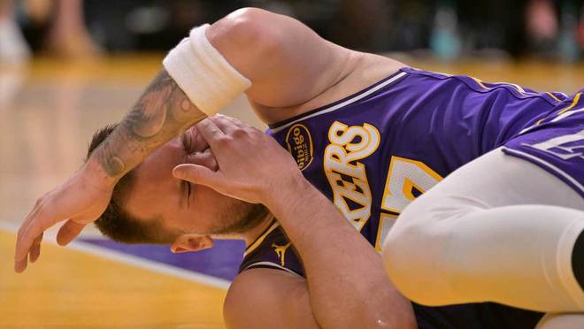 好消息，湖人队东契奇伤情严重程度被淡化，能否出战勇士仍存疑