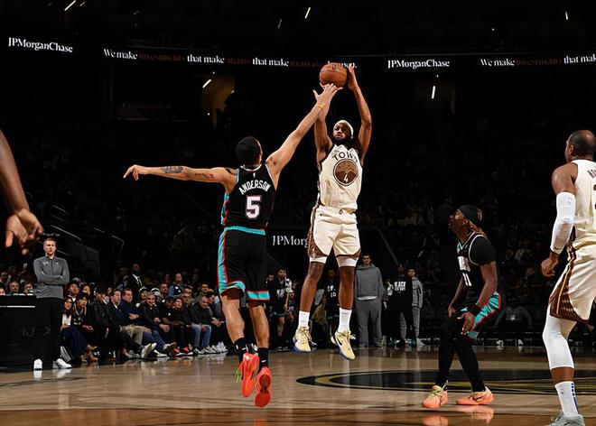 真是越打越自信了！勇士侧翼新星有望抓住机会稳住先发的位置？