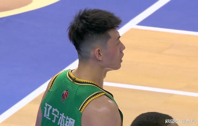 单换郭艾伦！辽宁国手控卫4中0怒摘0+0，三战仅7分被杨鸣弃用！