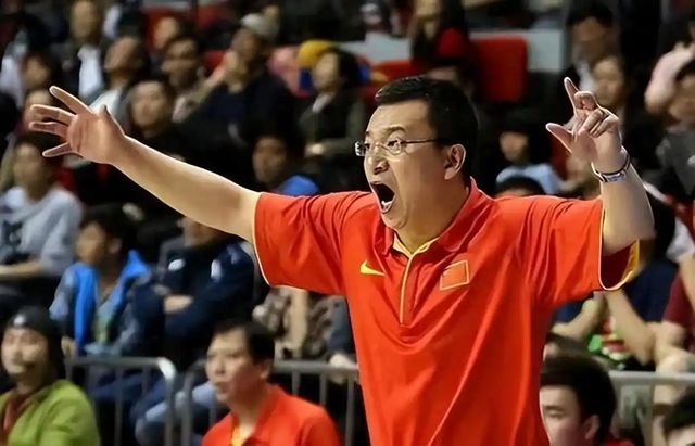 “血书门”是中国男篮衰落的开始吗？为何14年后郭艾伦才否认