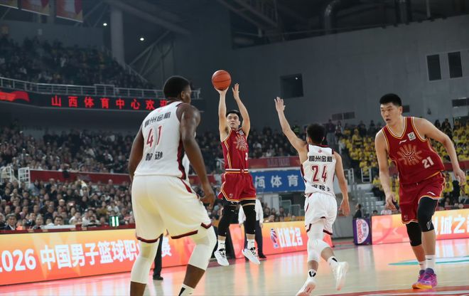 轰21分上演末节时刻！山西赢球关键先生，球迷：龙狮出品、高级货