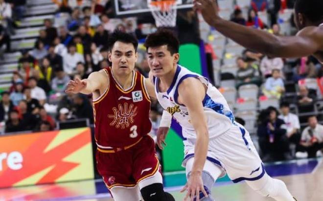 孫銘徽常規賽報銷；從球員和主教練，劉煒兩次被新疆隊放棄