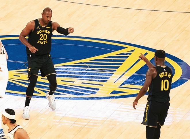 勇士31分大勝步行者，巴特勒終于回暖，庫里缺席，庫明加卻低迷