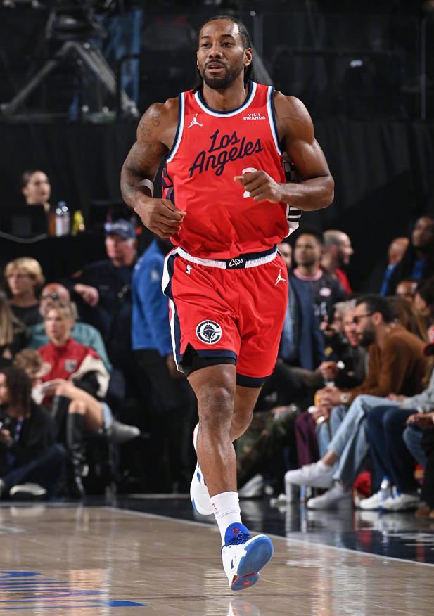 貝恩36分狀元郎準三雙，小卡37+8+4+3+2難救主，魔術險勝快船