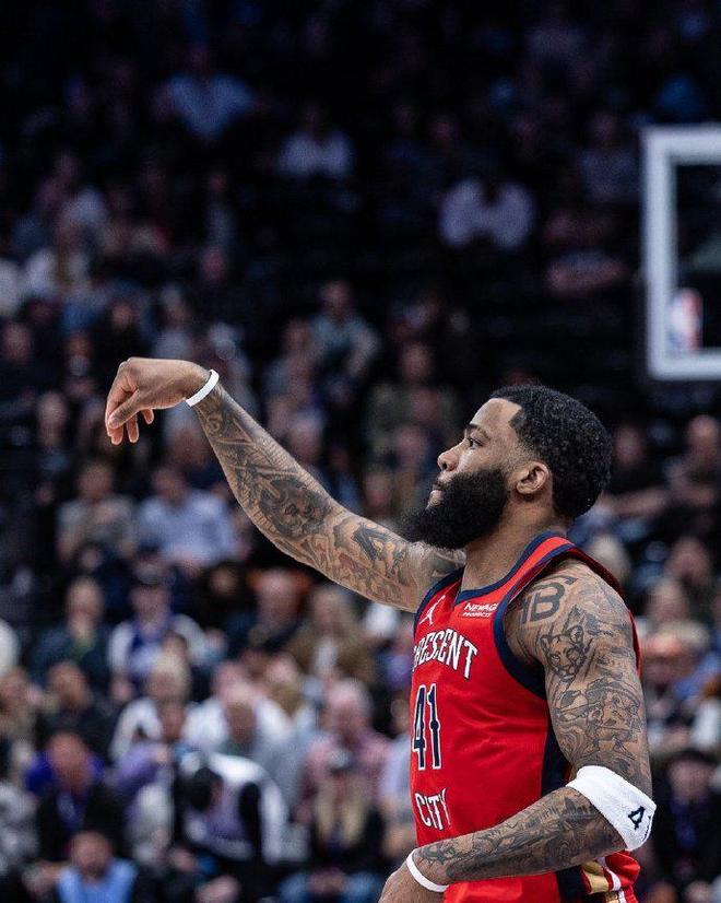 貝42+7+5+5三分創(chuàng)加盟新高！鵜鶘3連勝送爵士4連敗 錫安20分