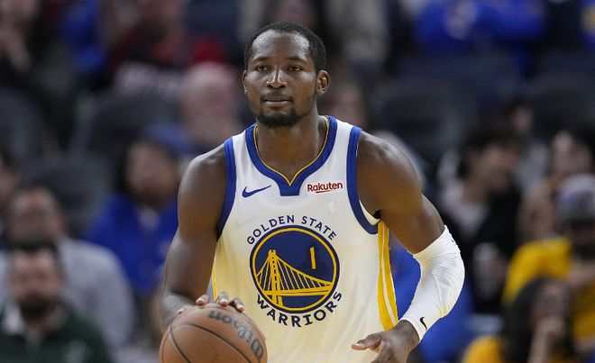 勇士110-120雄鹿 球员评价：库明加优秀，5人及格，5人低迷