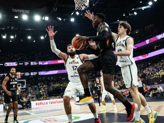 德國(guó)男籃19分大勝！雙子星50分降維打擊，快船舊將9中9大爆發(fā)