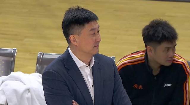 3大外援合砍60分扛起广东男篮，徐昕6中6砍14+7，杜锋会后悔吗？