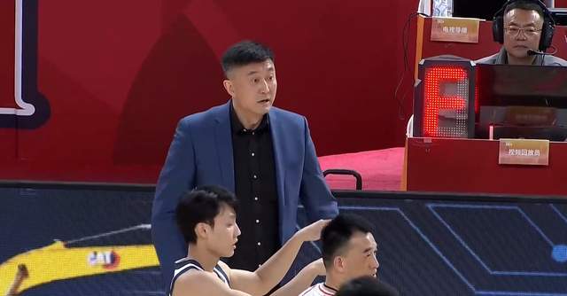 拒绝被翻盘！广东客场完胜山西，杜锋靠外援赢球，胡明轩复出5中1