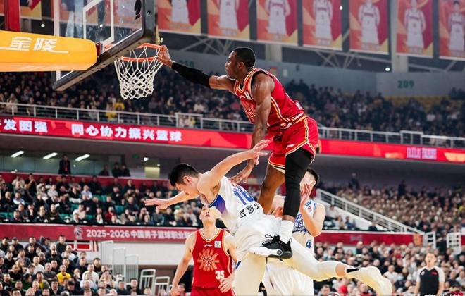 得分翻倍！CBA山东弃将找到第二春，两年合同不白拿，邱彪没眼光