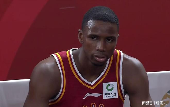 裁判保送+连续废人！山西“8打5”狂输广东队，惨遭全联盟声讨？