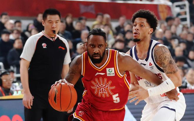 潘江被喊下课不冤！放走一人错信一人最大败笔，水货教练跌落神坛