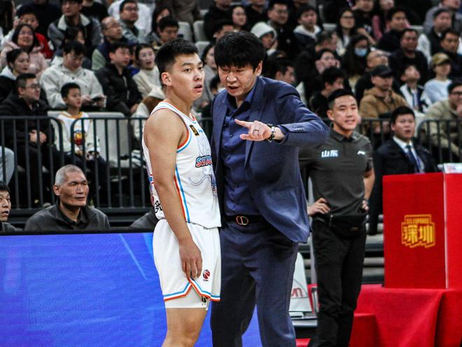 陈培东如何从未来之星沦为边缘球员？与两任主教练有直接关系