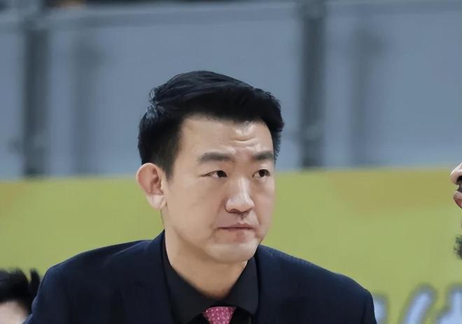 胜新疆发布会！王博批第三节，回应布朗伤情，提魔鬼赛程会有调整