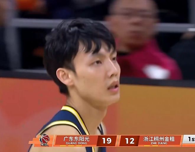 CBA最新积分榜出炉！广东逆袭冲上前三，北京跌至第4，辽篮升第7