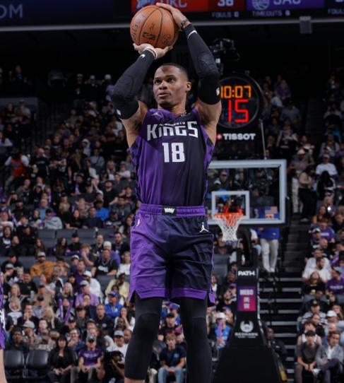 国王赚了！威斯布鲁克过去三场狂轰24.3分11.3篮板8.3助攻！