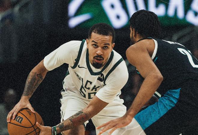 NBA戰(zhàn)報｜開拓者115-103大勝雄鹿，楊瀚森末節(jié)登場，格蘭特35分，阿夫迪亞22分，波蒂斯22分