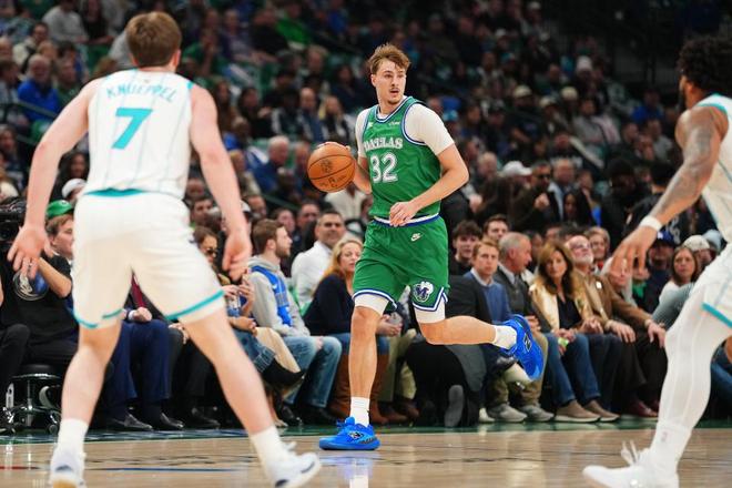 黄蜂准绝杀独行侠5连胜：弗拉格49分生涯新高 克尼佩尔34+8三分