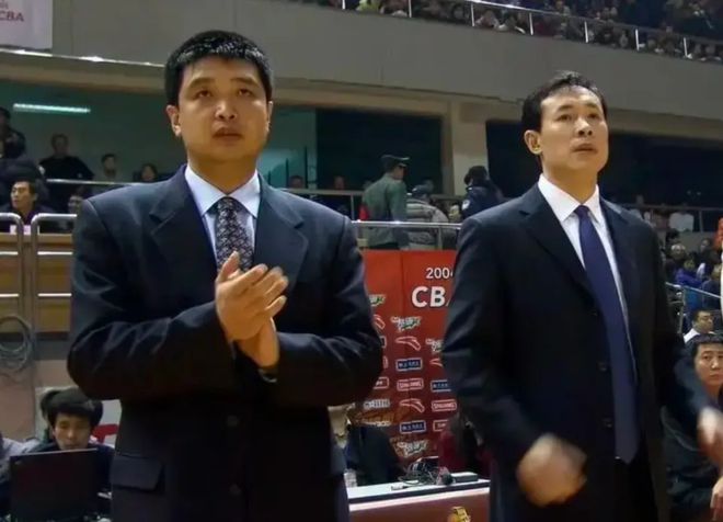 彻底下课！闵鹿蕾终究没有许利民的觉悟，后者成CBA60后主帅独苗...