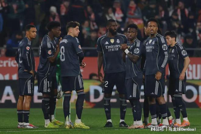 又爆冷！歐冠之王崩盤再丟分，西甲冠軍一夜間登上榜首