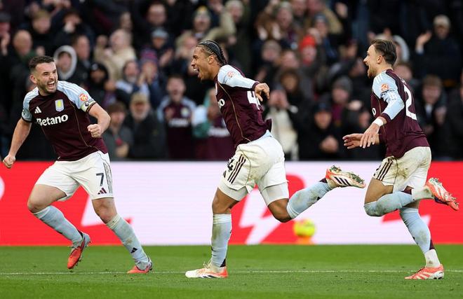 1-0！英超名隊(duì)驚天蛻變：開(kāi)局5輪不勝到近8場(chǎng)7勝，54歲埃梅里神了