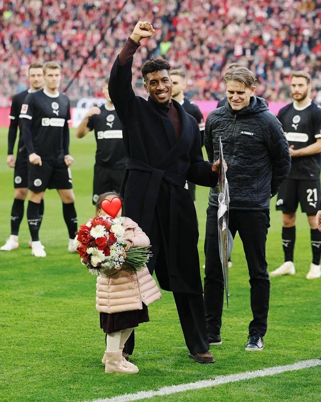 科曼：感謝拜仁邀請我回來，很榮幸與大家分享那些美好時光