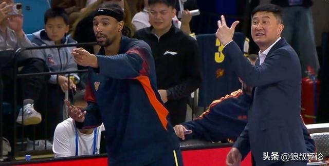 太歡樂！薩林杰模仿杜鋒指揮比賽 針對戰(zhàn)術(shù)執(zhí)行未能投中逗樂杜鋒