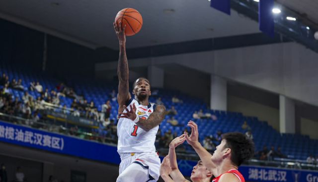 CBA最新消息！薩姆納傷情公布，遼寧男籃調(diào)整教練