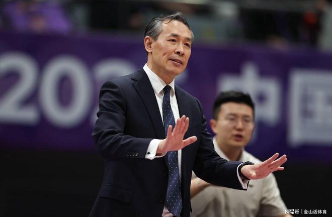 这有点牛逼了！CBA球员正负值榜，排前6名本土中，这球队占了4人...